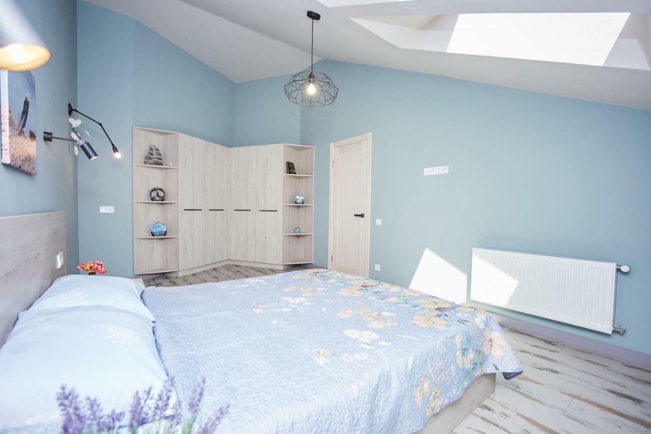 Luxury Apartment In The Heart Одеса Екстериор снимка
