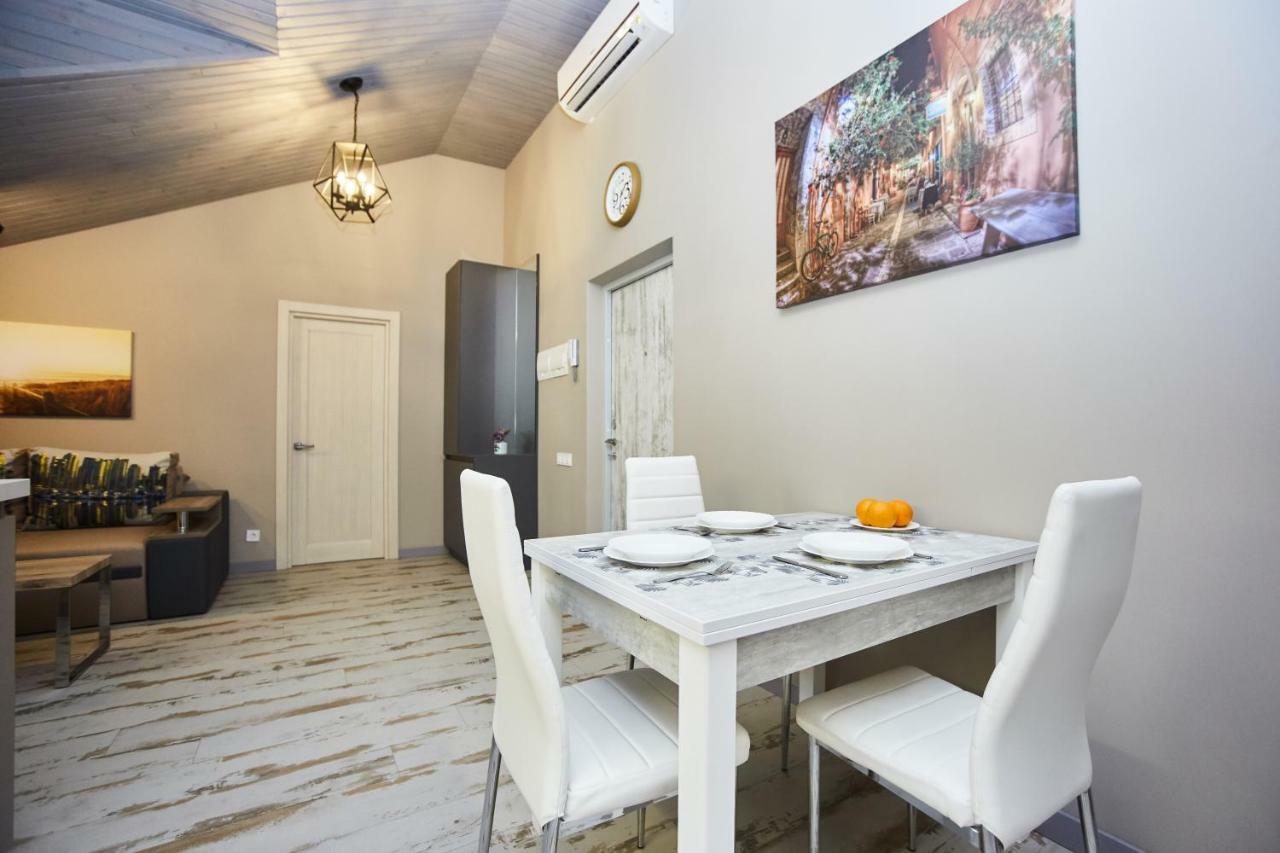 Luxury Apartment In The Heart Одеса Екстериор снимка